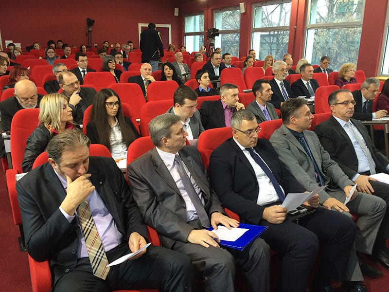 Papazjanija parlament Nis