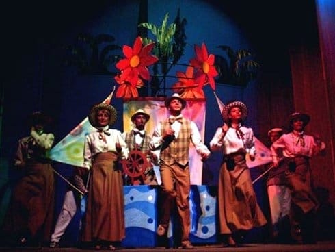 Gostovanje glumaca iz Lazarevca u Pozorištu lutaka 20 Radoznalo slonce