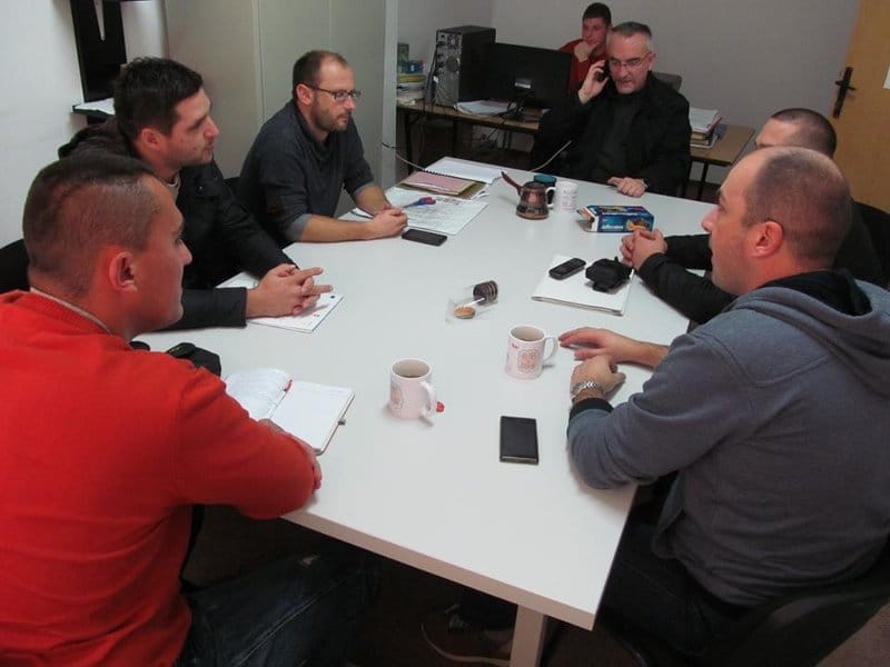 Set edukacija za mlade Rome iz Toplice 14 radni sastanci blace