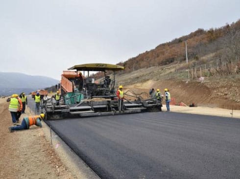 Siva ekonomija godišnje "pojede" 2.600 km auto-puta 12 koridor