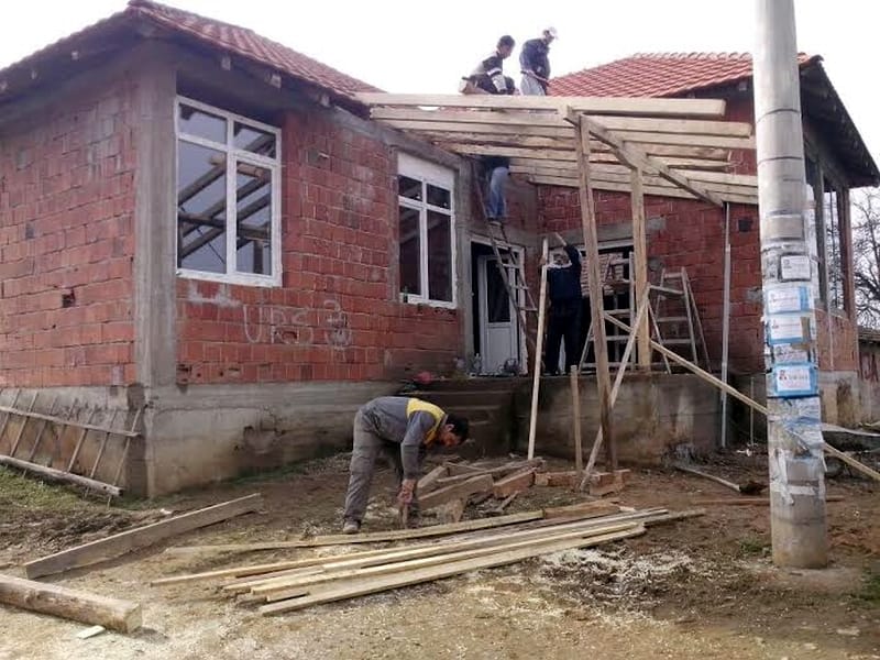 Meštani sami renoviraju ambulantu i Dom kulture 11 Sejanica