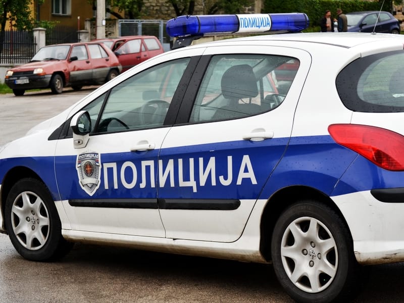 Policija ilustracija Kosta