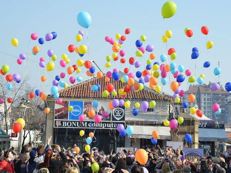 Puštanje balona u znak podrške oboleloj deci 15 baloni nurdor3