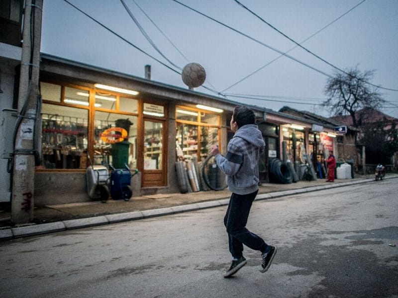 Boy with the ball fotoMartin Forster