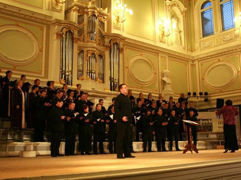 Crkveni hor "Branko" predstavlja Niš na liturgiji u Podgorici 19 branko