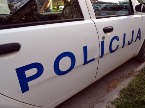 490x370 Policija ilustracija KOSTA JUzne vesti