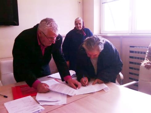 490x370 potpisivanje ugovora pirot 1