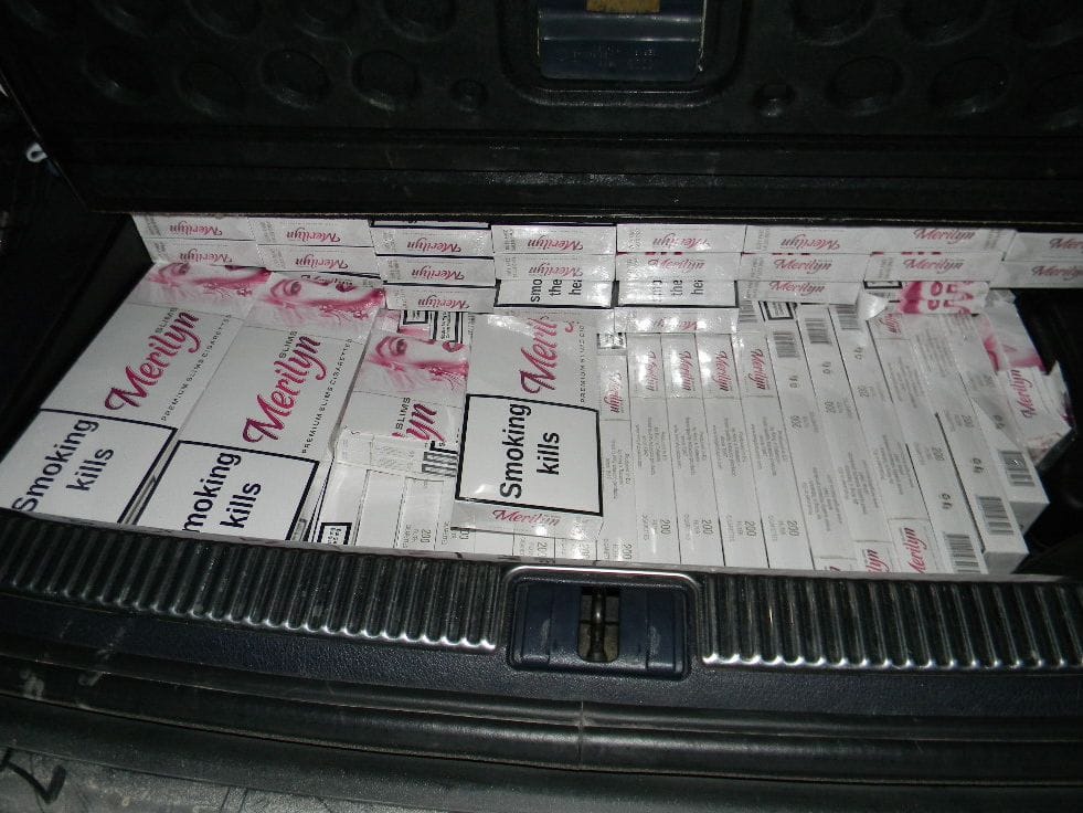 Uhapšeni zbog šverca 1.500 paklica cigareta 1 cigarete