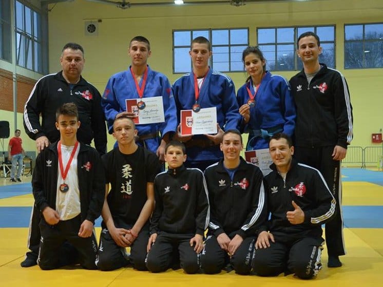 Kadeti Kinezisa osvojili 4 medalje na Prvenstvu Srbije 1 kadeti kinezisa