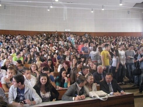 Dva fakulteta i Visoka tehnička škola "otvaraju" vrata budućim brucošima 1 490x370 Ekonomski fakultet