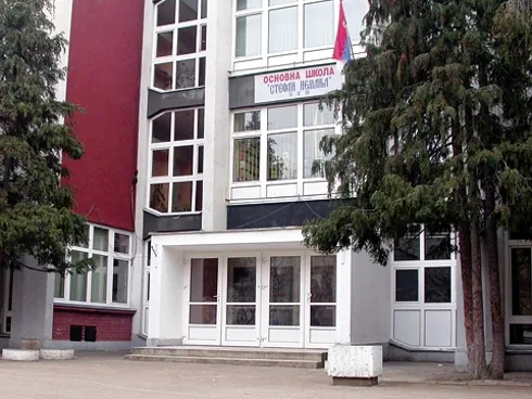 Ćutanje i Školskog odbora OŠ “Stefan Nemanja” 16 490x370 os stefan nemanja blic