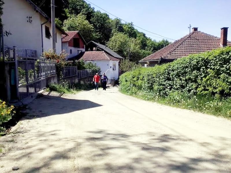 ulica koja se vodi kao asfaltirana