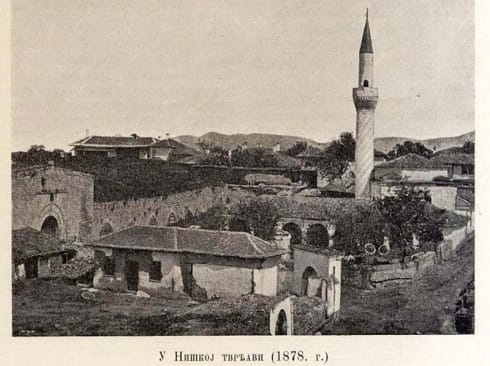 490x370 niska tvrdjava