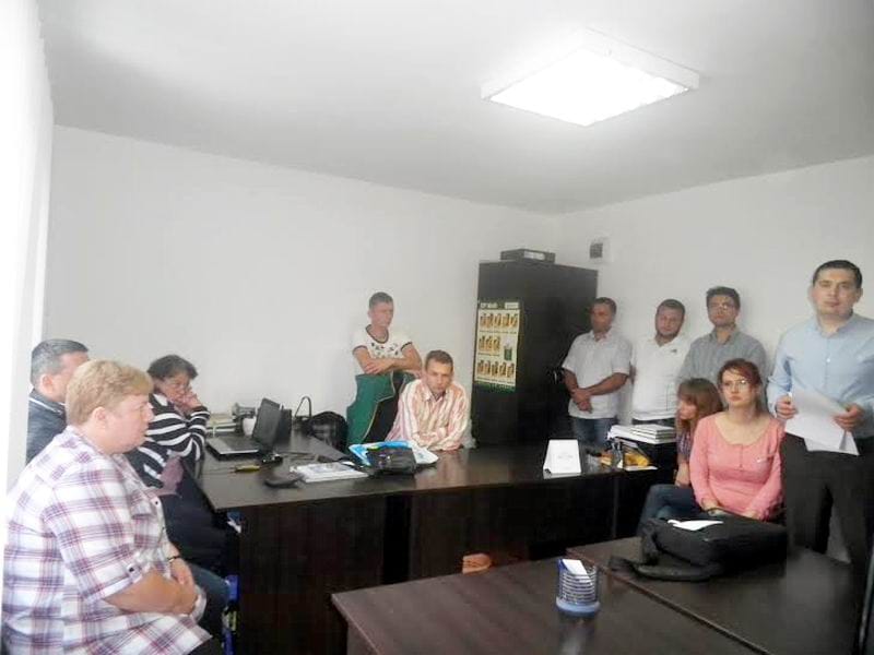 Radnici Poljoprivredne stručne službe započeli štrajk glađu 1 123