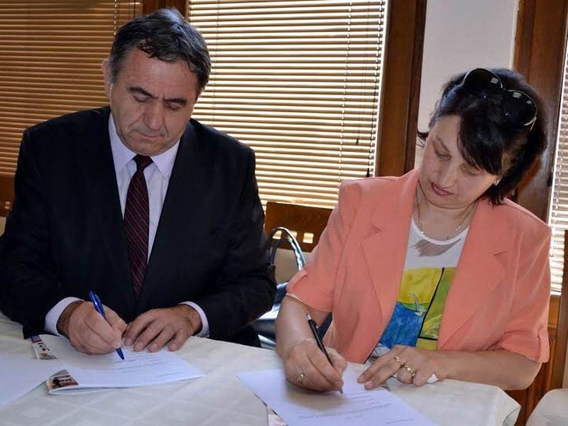 Dvoje pirotskih odbornika napustilo vladajuću većinu 14 sns pirot