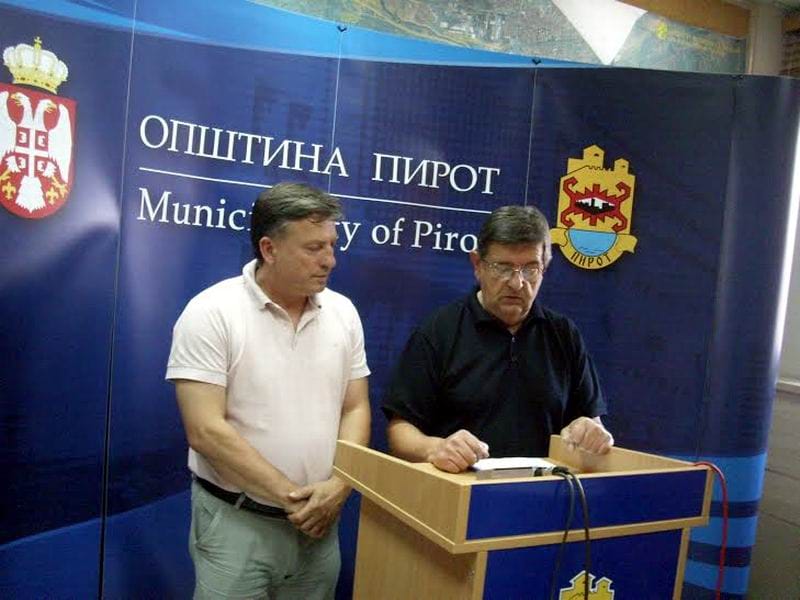 Popovic i Panajotovic brane Vasica