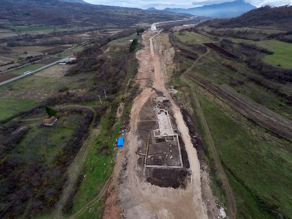 Nalazišta poput bazilike u Francuskoj izmeštaju puteve 1 bazilika koridor