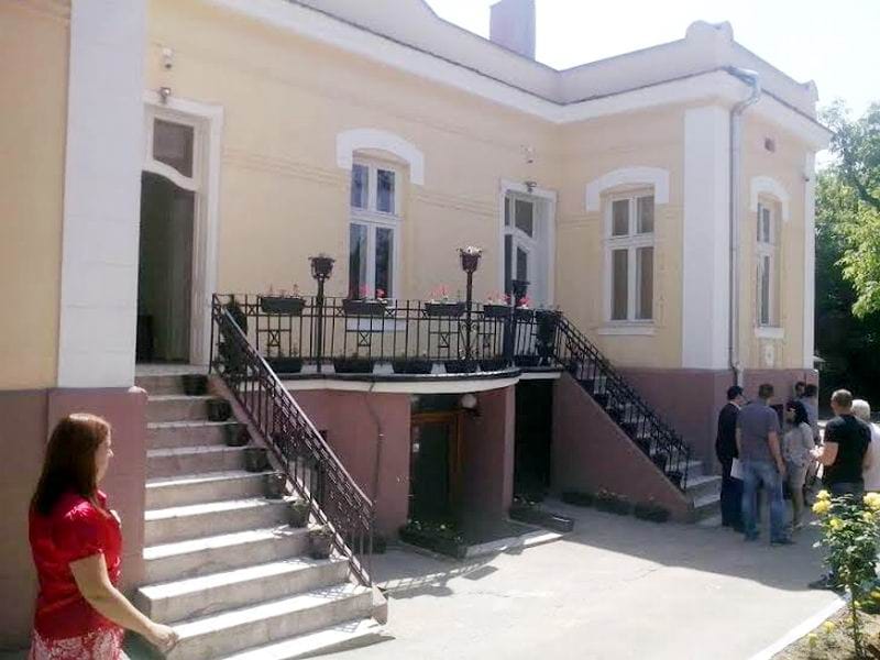 sigurna kuca leskovac