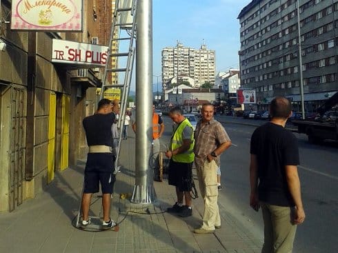 Kamere za snimanje saobraćaja postavljene na stazi za slepe 1 stub na stazi