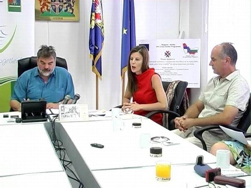 Leskovački tekstilci sarađivaće sa Bugarima 1 tekstilci sastanak IPA program