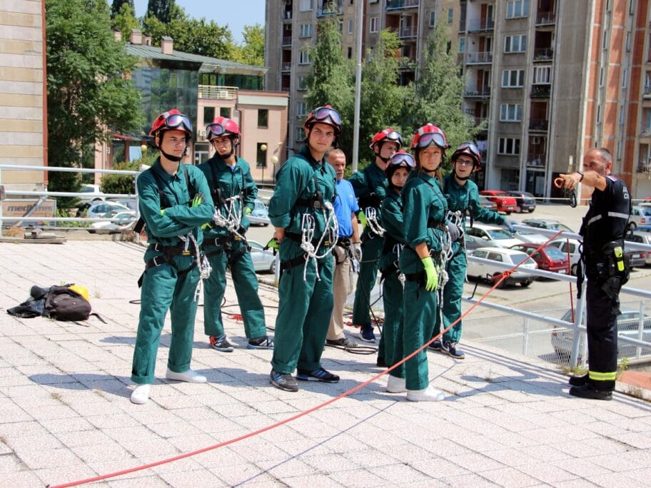 Đaci iz Niša i Beograda među mladim spasiocima sveta 11 Spasioci
