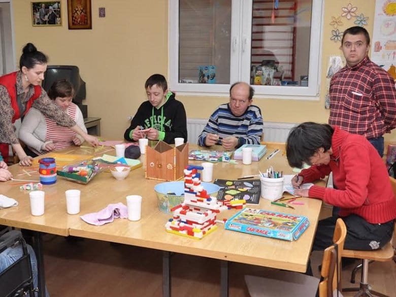 Osobe sa invaliditetom