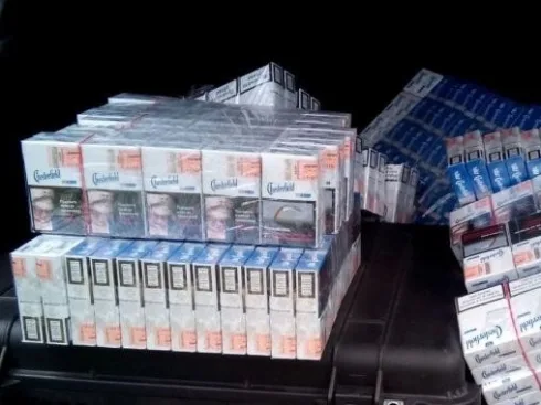 Švercovao preko 2.500 paklica cigareta u kolima 5 490x370 cigare