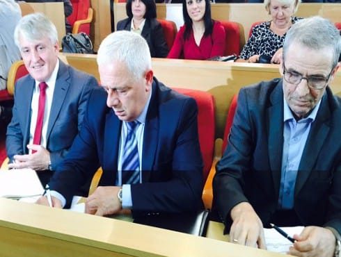 Formirana asocijacija albanskih opština na jugu 19 albanski lideri