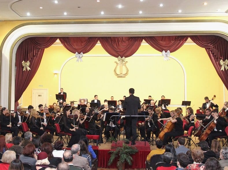 Simfonijski koncertom prikuplja novac za engleski rog 13 simfonijski