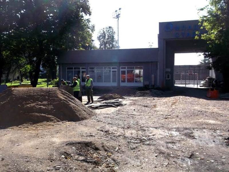 radovi ispred omladinskog stadiona u pirotu