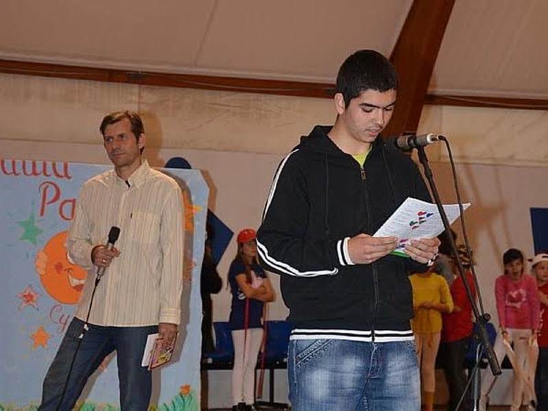 surdulica pesnici i deca