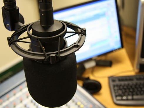 "Privatizacija medija mora biti javna" 9 radio mikrofon