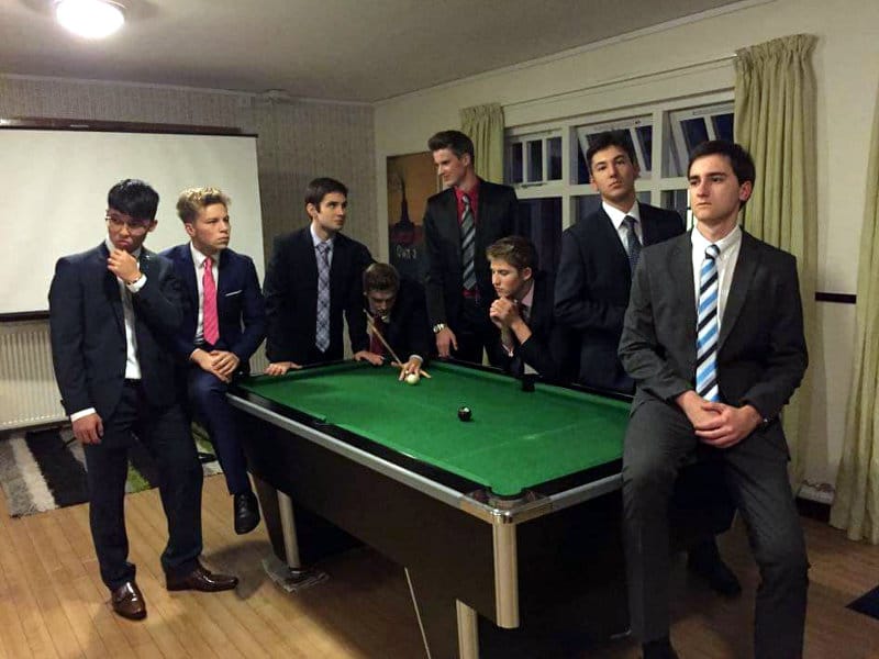 O stipendijama za školovanje u Britaniji i Americi iz prve ruke 13 Bilijar