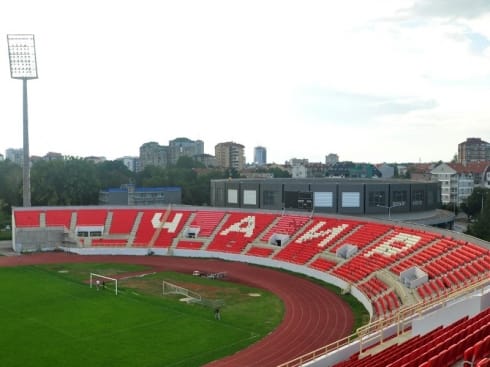 490x370 stadion i hala cair