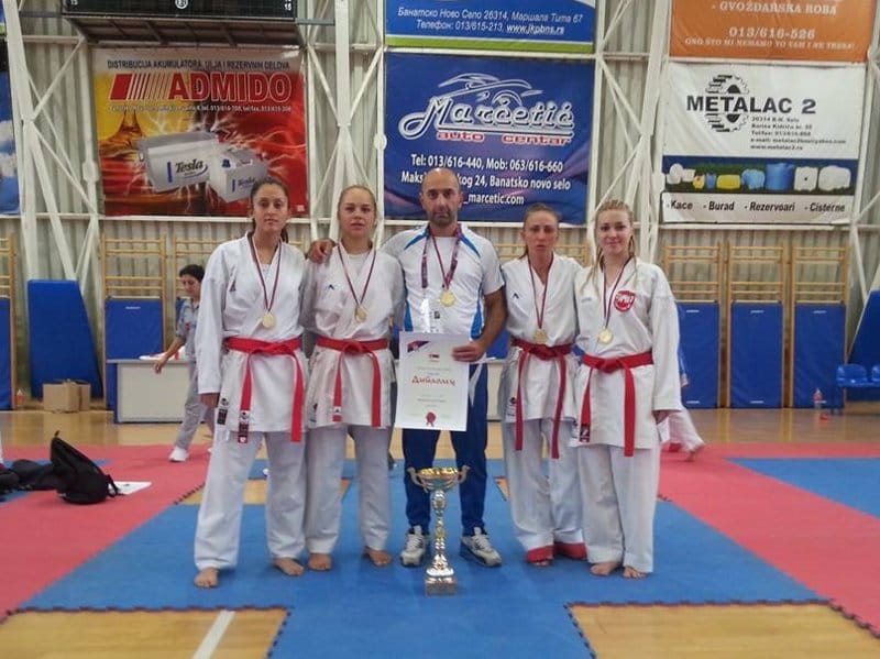 Karatistkinje iz Niša šampionke Srbije 1 karate klub nis