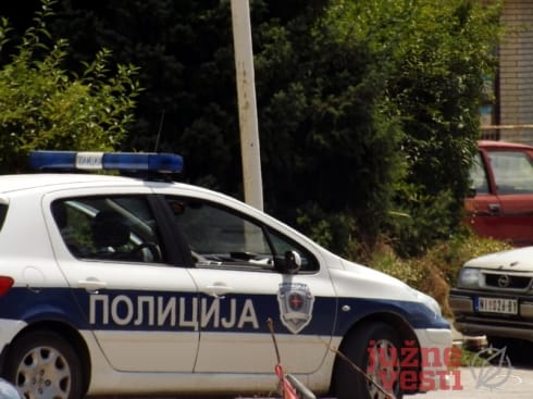 Nišlije uhapšene zbog krađe u mlekari 20 policija