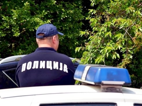 490x370 Policija policajac Kosta