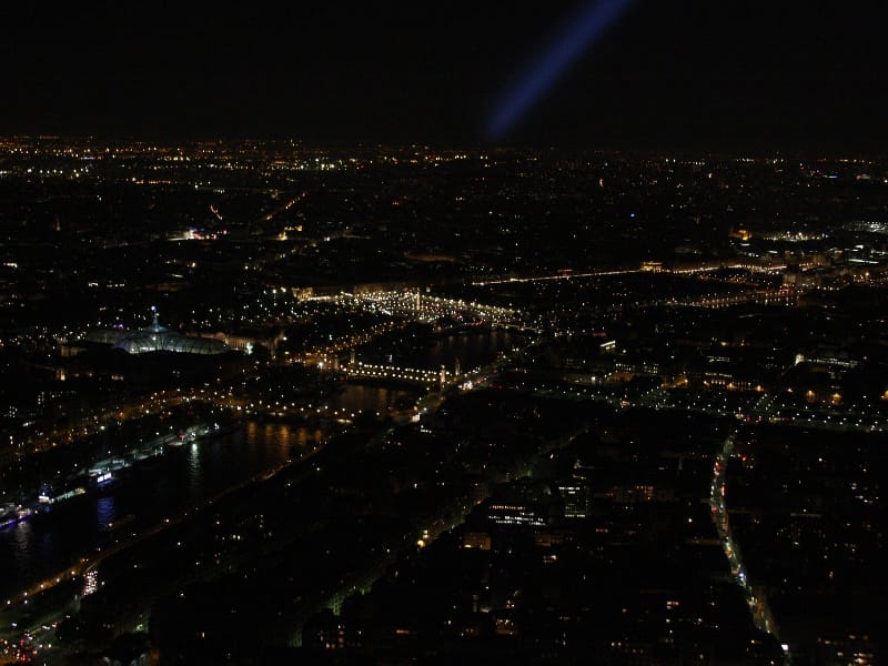 Jedan od terorista u Parizu registrovan na "balkanskoj ruti" 17 Pariz noc