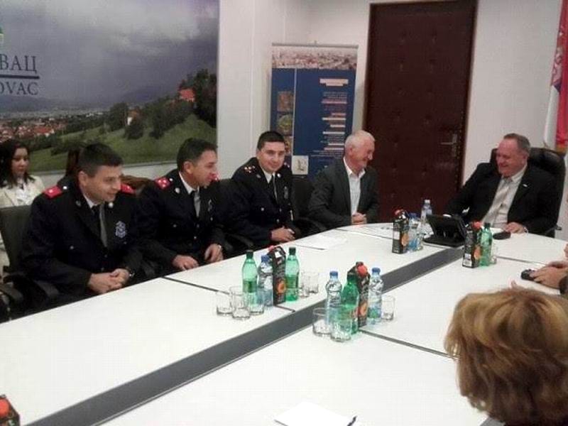 vatrogasci u kabinetu gradonacelnika