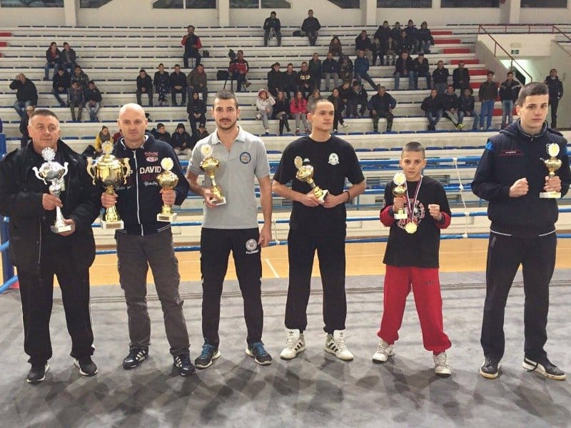 Kik-boks klub Niš najbolji u centralnoj Srbiji 12 kikbokseri nisa