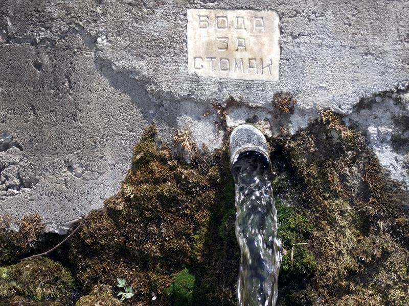 izvori u selu za razne namene