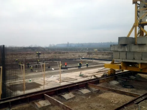 Kolektor za koji je Leskovac podigao kredit - neupotrebljiv 12 Kolektor Leskovac