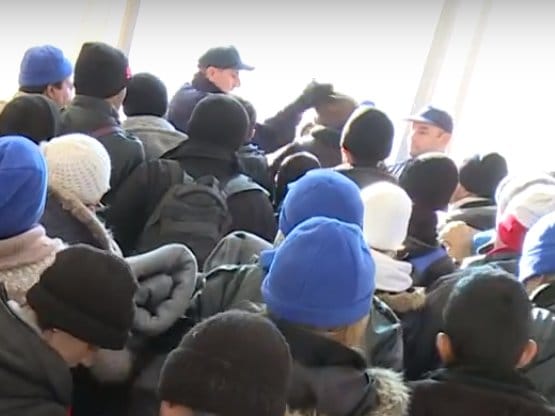 policajag tuce migranta