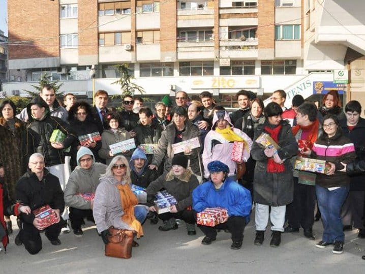 Predstavom pozivaju na toleraciju prema deci sa autizmom 6 pozoriste ranjive grupe