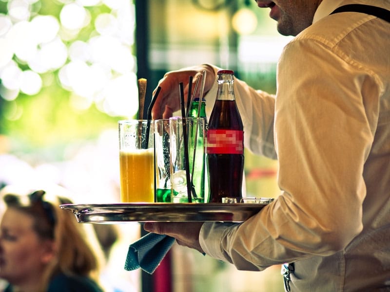 800x600 konobar vikipedija