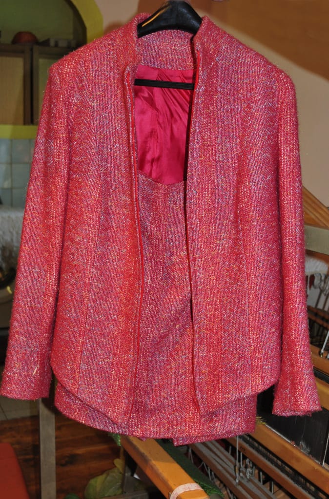 Komplet izradjen tkanjem