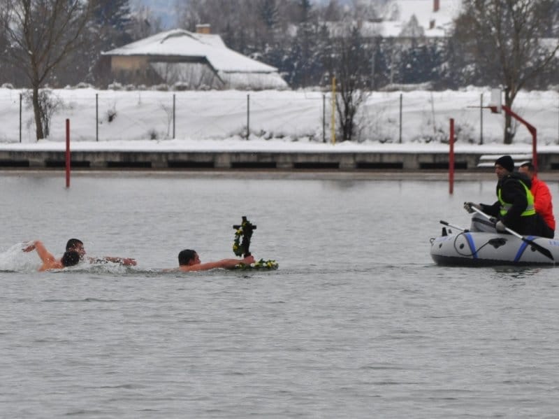 casni krst pirot 2016 1