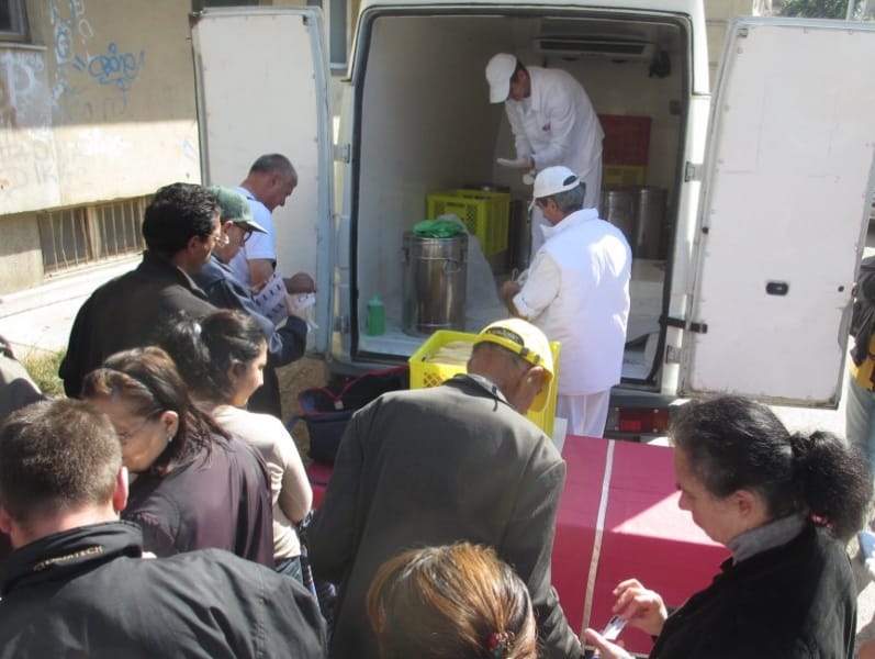 Topli obroci za ugrožene Nišlije i ove godine 2 800x600 narodna kuhinja2