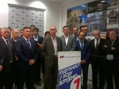 SNS optužuje za prljavu kampanju, ali ne zna se koga 2 490x370 sns go