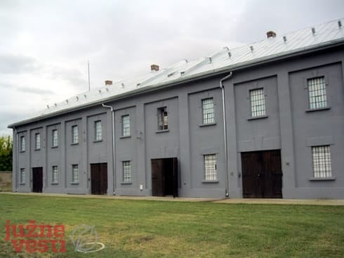 490x370 Logor Crveni krst 1